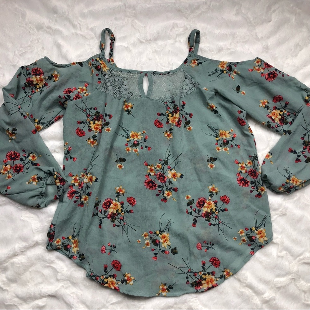 Rewind Green Floral Cold Shouldered Blouse with Lace Backing size Small - Picture 5 of 6